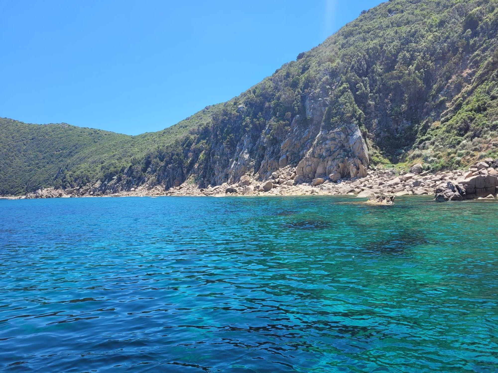 Villa Acqua Doria Coti-Chiavari  Bilik gambar