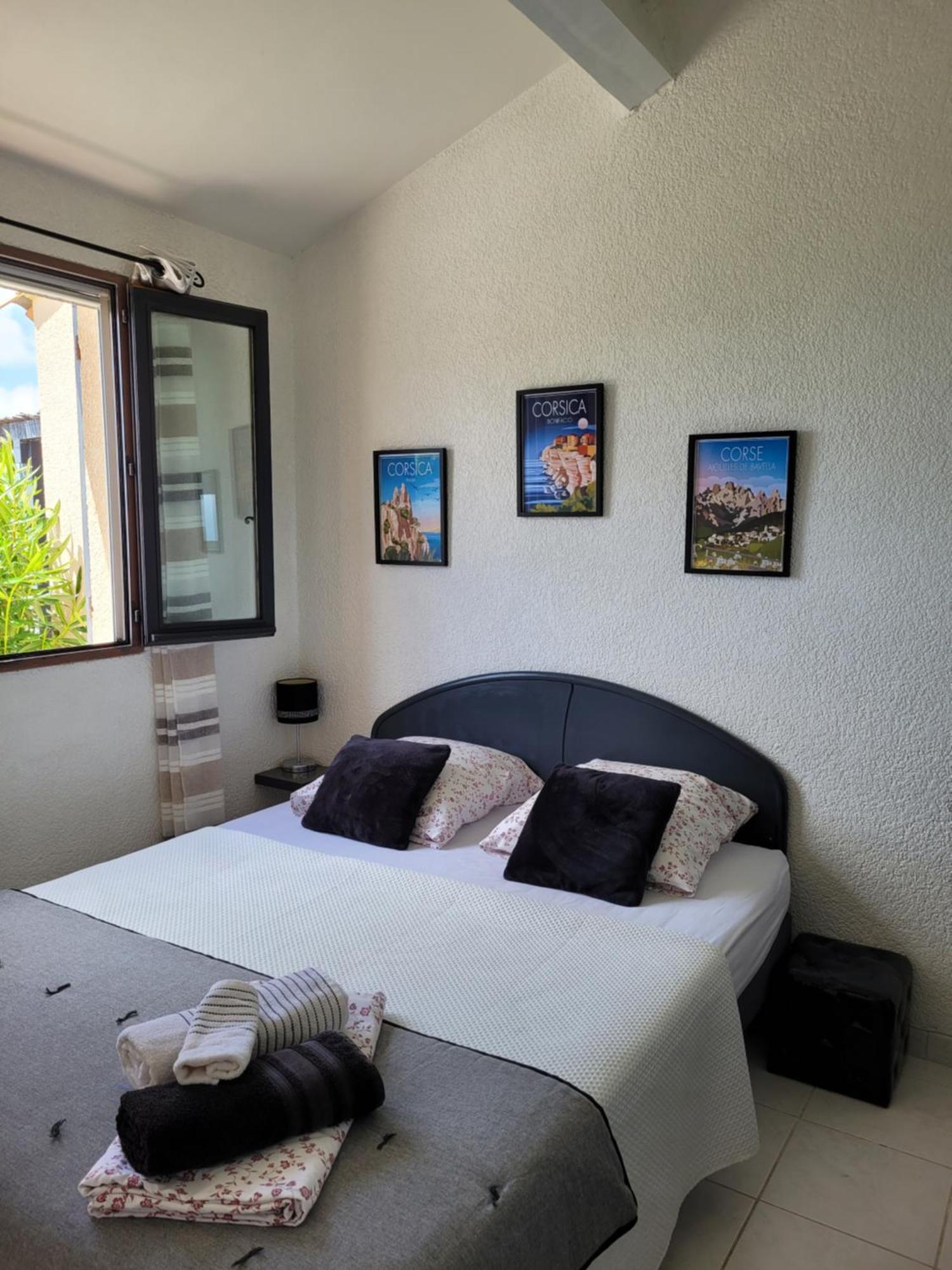 Villa Acqua Doria Coti-Chiavari  Bilik gambar
